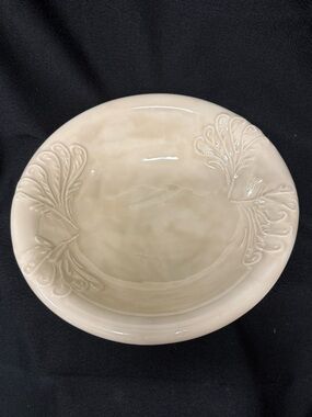 Washbasin /bowl with pearly glaze dated 85